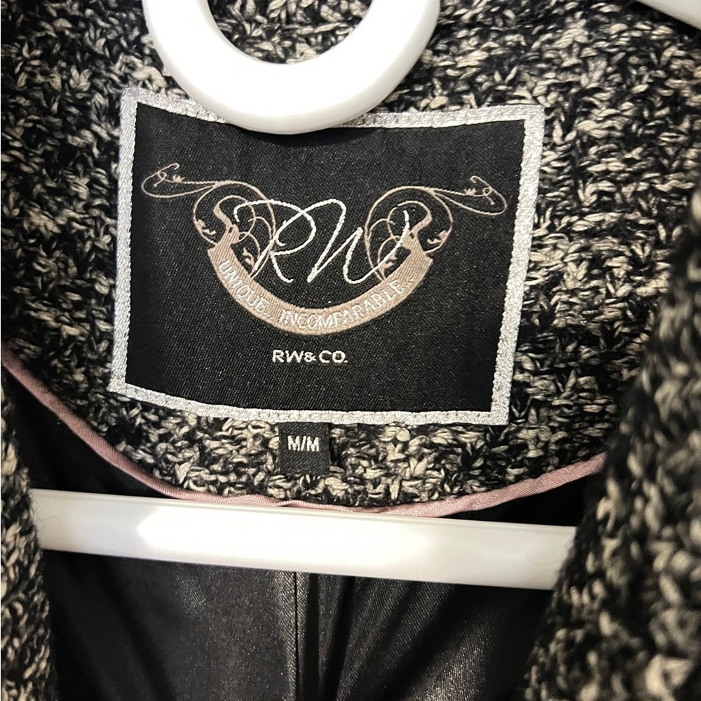 RW&CO. Black and White Textured Trench Coat - Picture 6 of 7